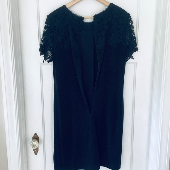 Karl Lagerfeld Women's Lace Appliqué Overlay Sheath Dress Size 12 Black LBD - Picture 14 of 14